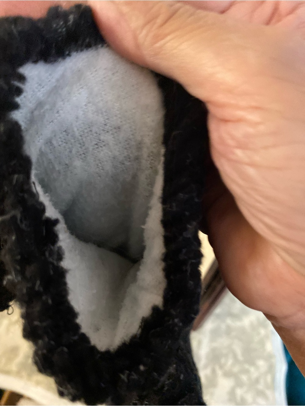 3M Thinsulate Black Bouclé Women's Cold-Weather Gloves - Picture 6 of 7